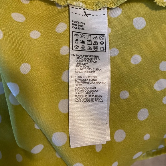 Forever 21 Sleeveless Blouse Chartreuse Polka Dot Sheer Sz M Pocket Pullover - Picture 8 of 8